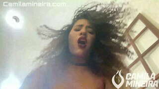 Lovaglás a nagy faszt, hogy sok pénzt keres nagy a borotvált punci