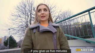 ���েয়েদের এ চুম্বন FakeHub